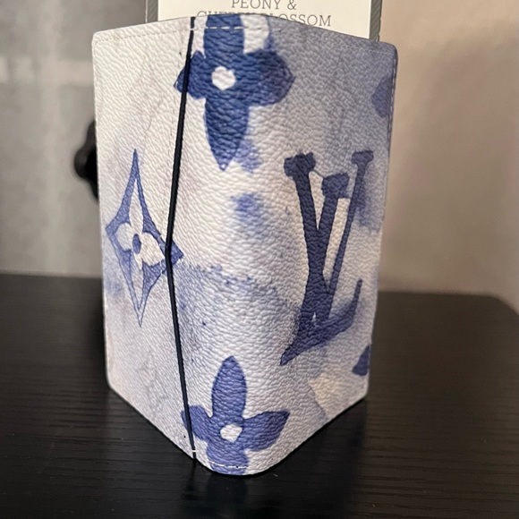 Pocket Cardholder - Picture 5 of 9